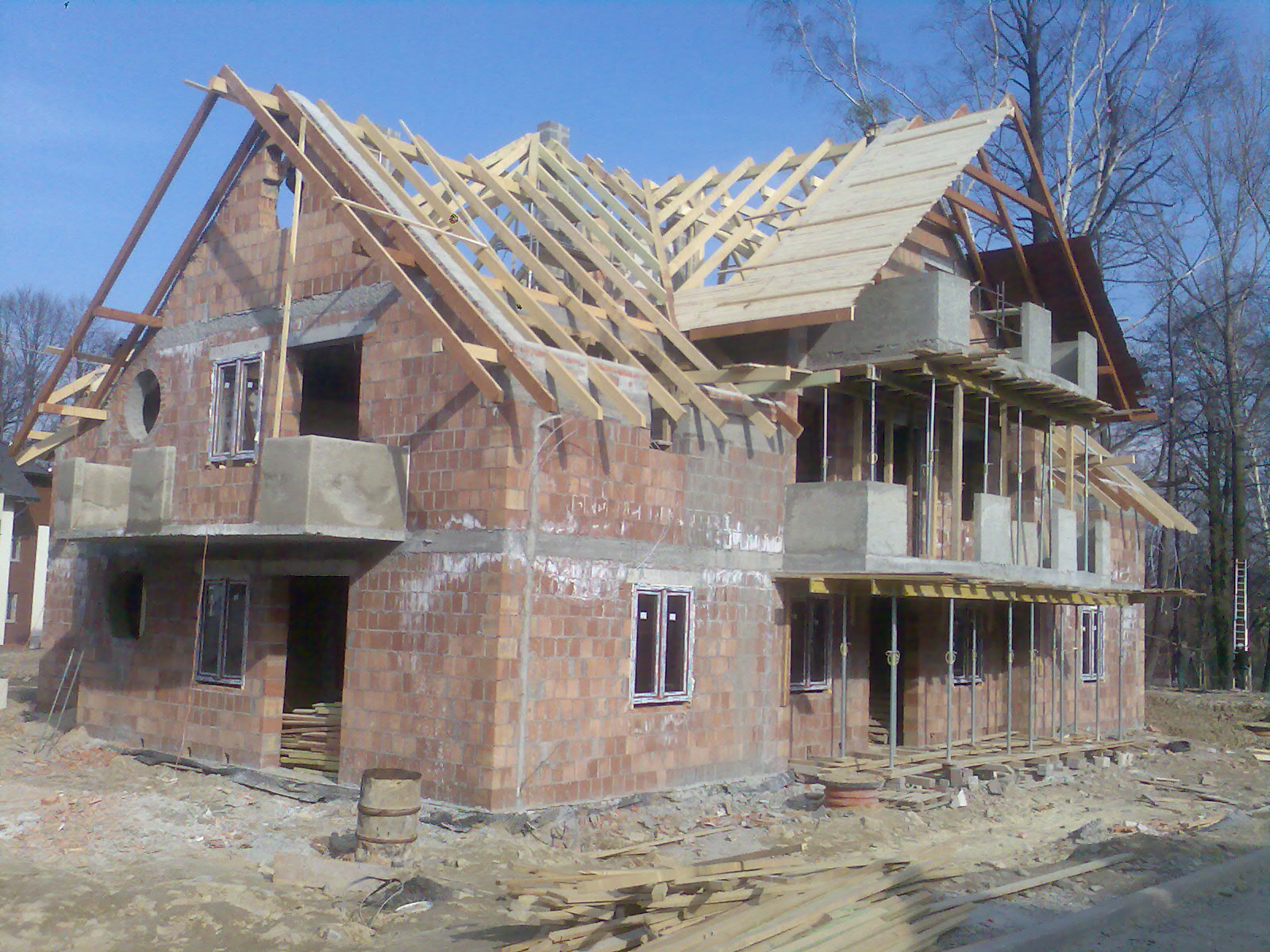 budowa domów mieszkalnych i obiektów przemysłowych